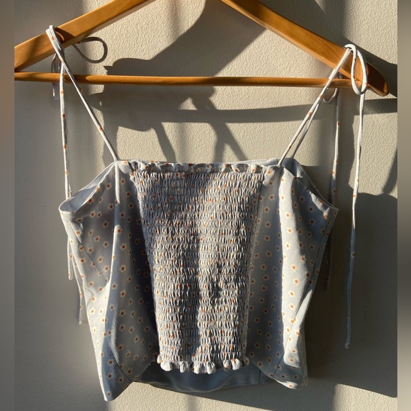 Levi’s floral adjustable tie strap tank - Picture 7 of 9